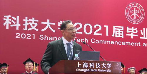 钟南山在毕业典礼上的这句话刷屏了